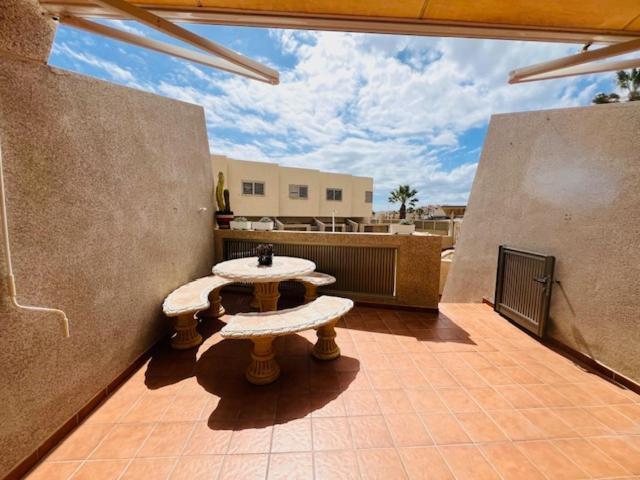Apartamentos Vista Marina - El Medano Exteriör bild